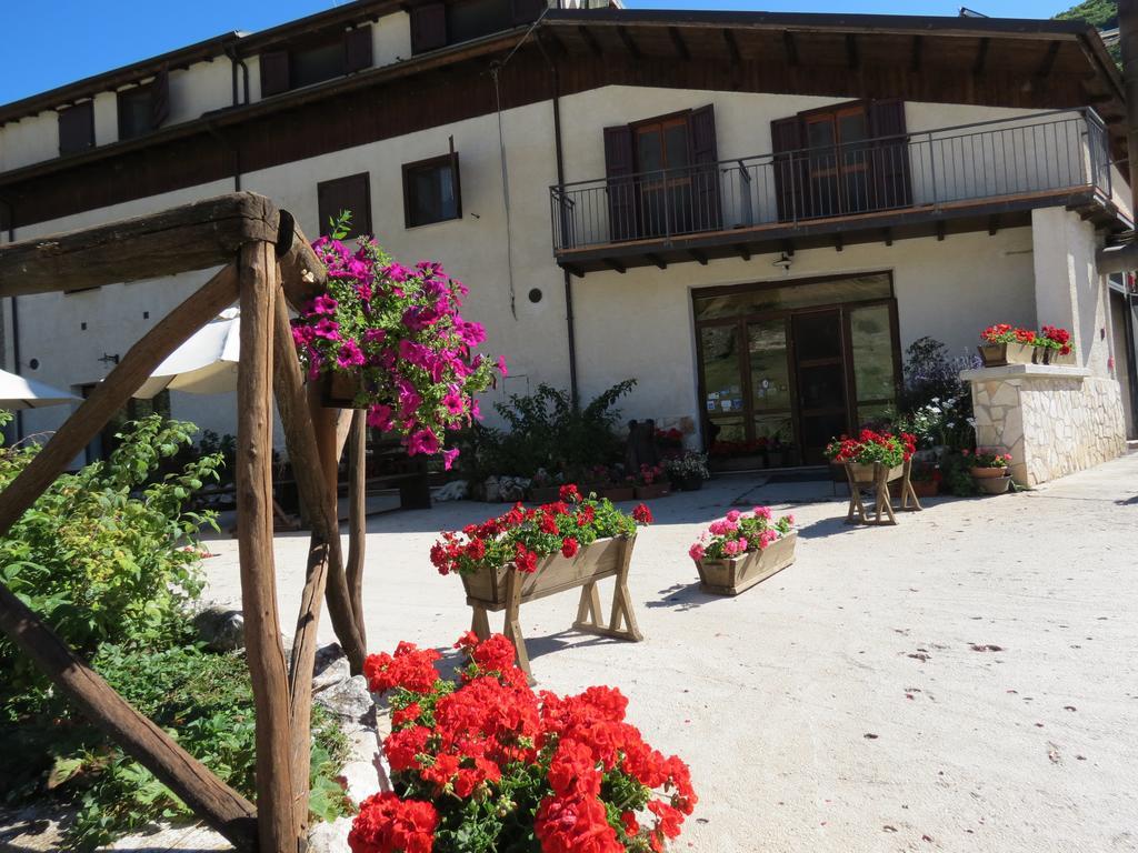 Bio Agriturismo Valle Scannese Villa สกันโน ภายนอก รูปภาพ